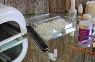 Stralende en sterke nagels met 1944 Paris Infusion Base